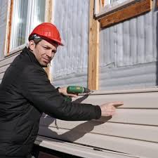 How To Choose The Right Materials for Your Siding Installation in 'Sulligent, AL